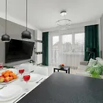 Legionow Elegant With Office, Balcony & Parking By Renters Łódź