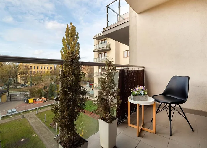 Legionow Elegant With Office, Balcony & Parking By Renters Lejlighed *