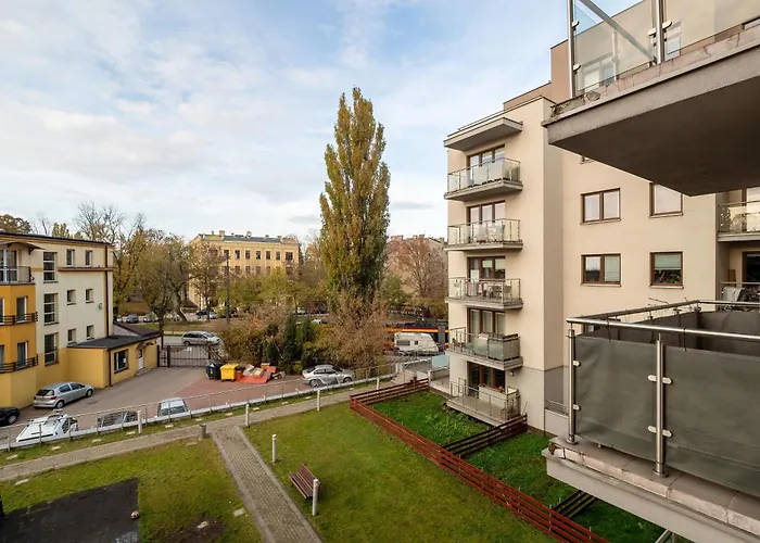 Legionow Elegant With Office, Balcony & Parking By Renters Lejlighed *