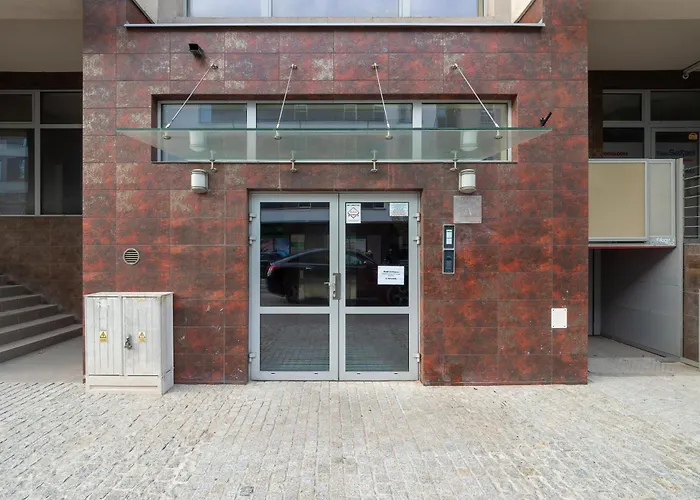 Legionow Elegant With Office, Balcony & Parking By Renters Lejlighed