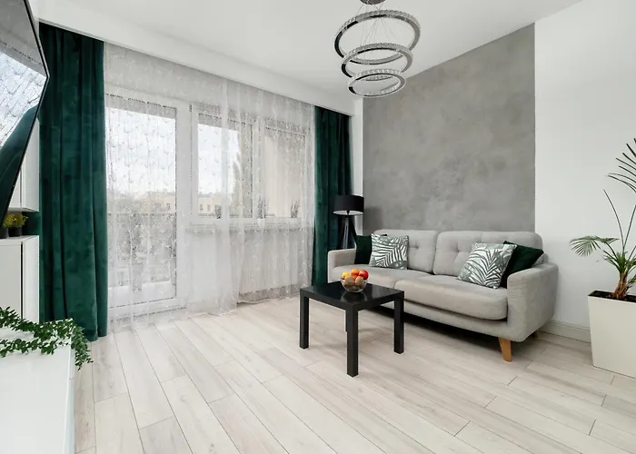 Legionow Elegant With Office, Balcony & Parking By Renters *